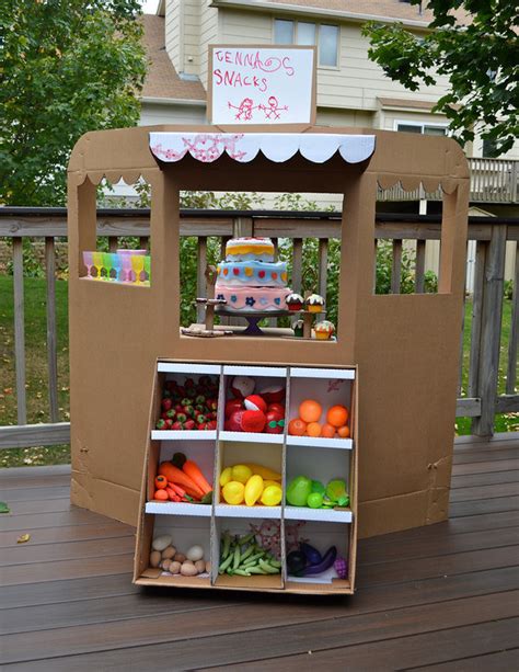 31 Things You Can Make With A Cardboard Box That Will Blow Your Kids