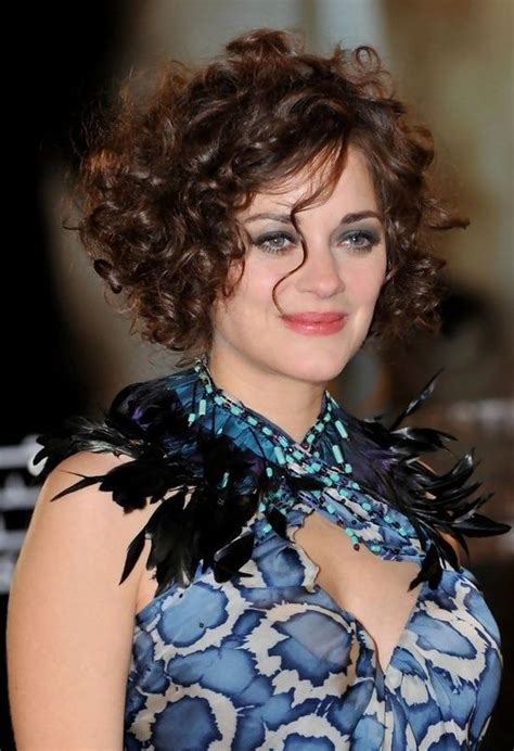 Marion Cotillard Looks Amazing With This Short Curly Haircuts Short Curly Haircuts Short