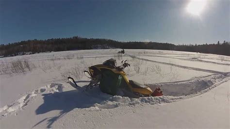 Ski Doo 600 Rs Stuck In Deep Snow Youtube