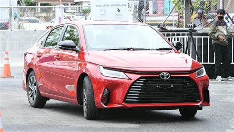 Novo Toyota Yaris 2024 Mais Bonito Espaçoso Luxuoso E Bem Equipado