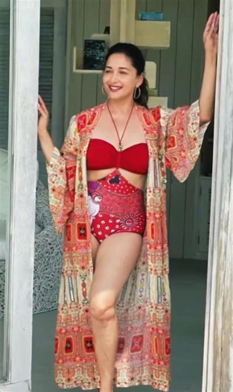 9 Hot Sexy Madhuri Dixit Bikini Pics