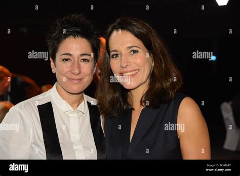 Dunja Hayali Gemeinsam Mit Anne Will Bei Der Aftershow Party Zur