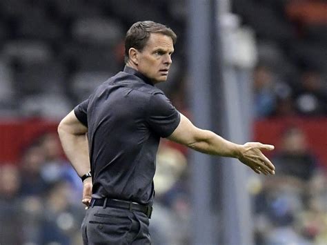 Frank de boer ist ein ehemaliger fußballspieler aus нидерланды, (* 15 мая 1970 г. Niederlande: De Boer Favorit auf Koeman-Nachfolge ...