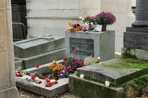 Jim Morrison Grave In Pere Lachaise Cemetery Paris