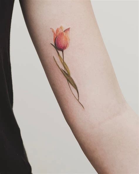18 beautiful tulip tattoo ideas for women. Red Tulip Tattoo Meaning - Best Tattoo Ideas