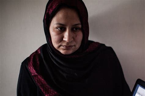 Fear Of Taliban Drives Women Out Of Kunduz The New York Times