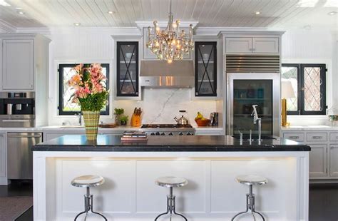 The star of bravo's television show flipping out divulges the design tricks he uses to make over kitchens. Interior design inspiration photos by Jeff Lewis Design.