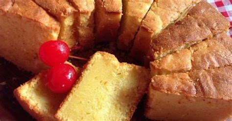 Larutkan air kapur sirih dan 0,5 sendok makan garam dengan air putih. RESEP DAN CARA MEMBUAT BOLU TAPE - Resep Pol Enak
