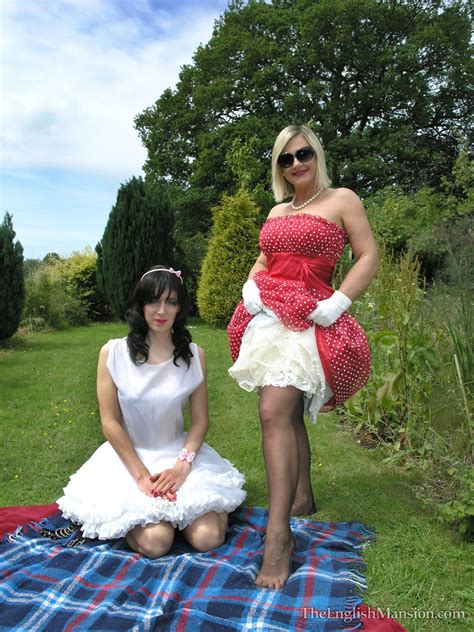 The English Mansion S Free Preview Gallery Mistress Takes Her Frilly