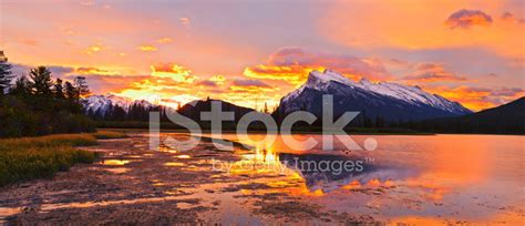 Sunset Above Vermilion Lakes Banff National Park Stock Photo Royalty