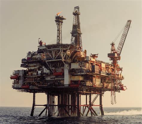Hd Photo Of An Oil Rig Somewhere In North Sea Rsubmechanophobia
