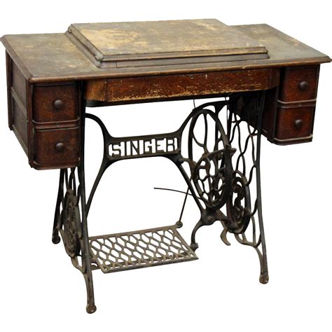 The vintage singer sewing machine series this book is part of the first course in the singer vintage sewing machine series from chatterbox quilts. Singer sewing machine table duo | Singer sewing machine ...