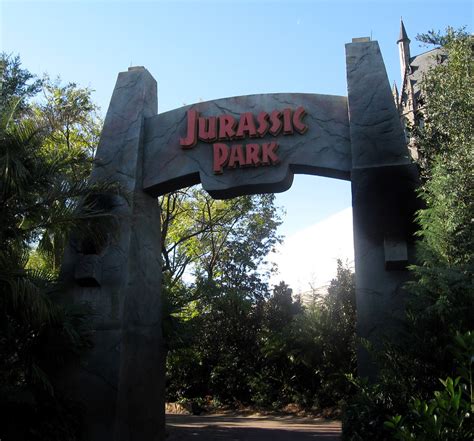 Universal Orlando Islands Of Adventure Jurassic Park Entrance Gate A Photo On Flickriver
