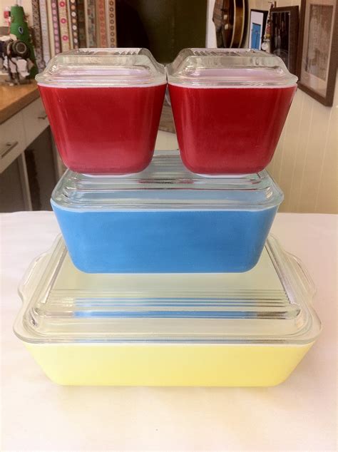 Lost And Found ~ Marblehead Ma A Perfect Set Of 1950 S Pyrex Glass Storage Containers Boom Sold