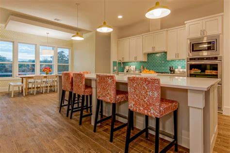 Kitchen island as a dining area. Trendy Kitchen Island Stool Ideas