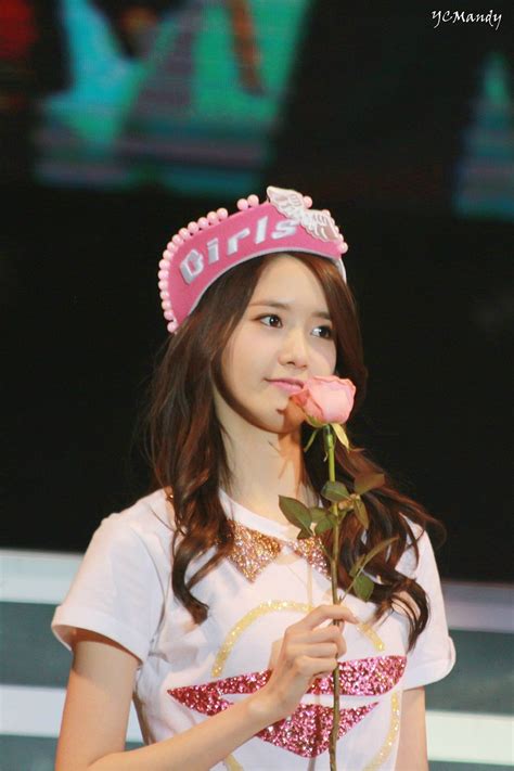2014 Yoona Macau World Tour 3rd Concert Cute Yoona Flower Yoona Snsd Hyoyeon South Korean