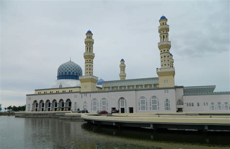 Explore kota kinabalu city mosque located in kota kinabalu, malaysia. Rainforest Of Borneo: KOTA KINABALU CITY TOUR (3 hours)