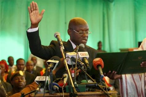 Conosaba Do Porto Jomav Presidente Da RepÚblica Da GuinÉ Bissau Nomeia Num Total De 13