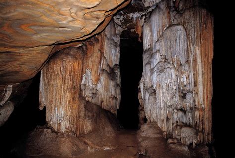Come And Explore Amazing Kutumsar Caves In Bastar Known For Stalactite