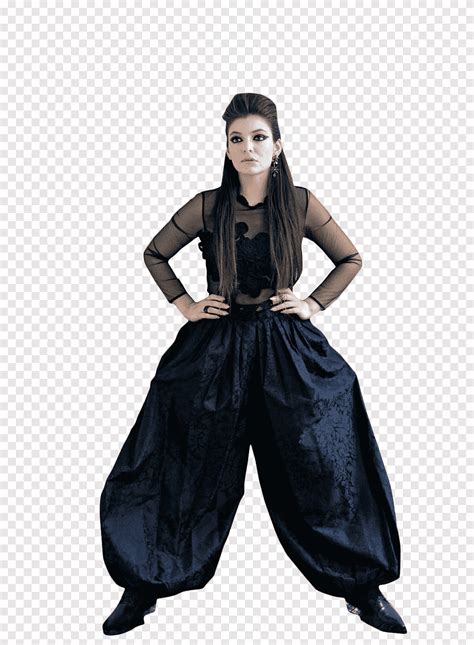 Lorde Woman Spreading Her Leg Standing Png Pngegg