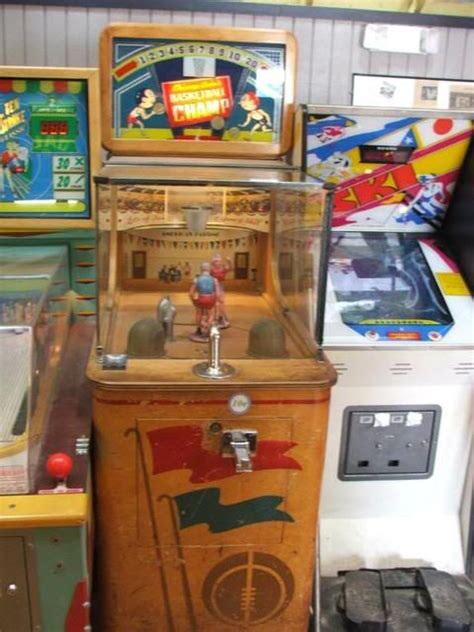 Vintage Arcade Machines The Beauty Of Vintage Mechanical Arcade Games