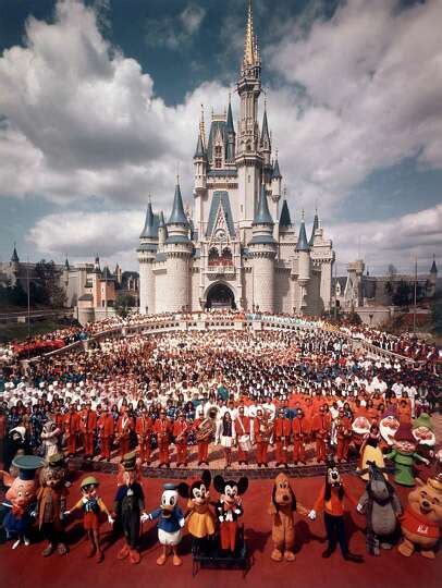 October 1 1971 Walt Disney World Resort Opens With The Magic Kingdom