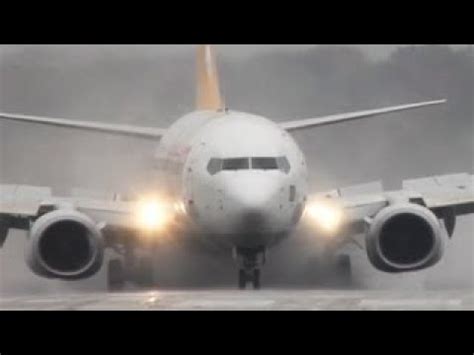 Wet Runway Pegasus Boeing Blowing Up The Water Hd Youtube
