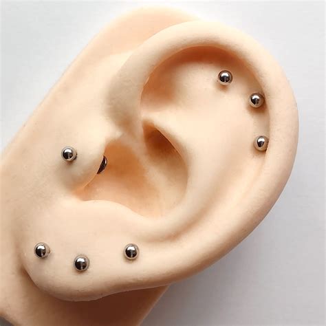 Piercing Orelha Tragus Labret Esfera Titânio o seu estilo único Alvalek