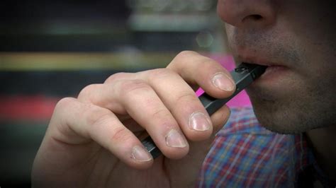 2 vaping related deaths reported in minnesota good morning america