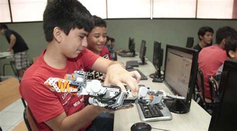 Durante 8 horas podrás desarrollar tus habilidades, trabajar en equipo y ser parte de un curso que te enseñará de tecnologías y capacidades para. La robótica es un juego de niños | El Comercio