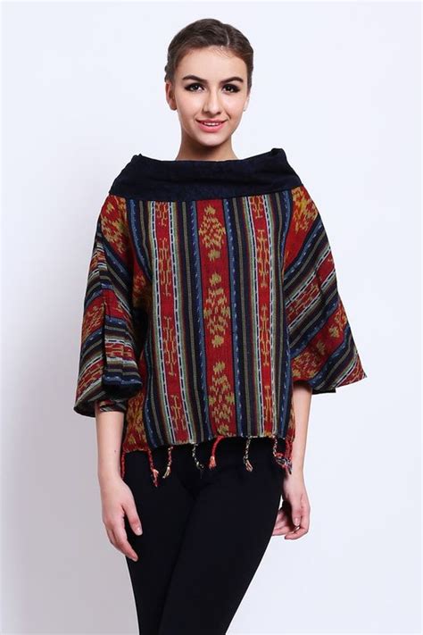 Hal yang paling penting adalah memilih model baju yang tepat supaya terlihat lebih stylish. 41 Model Baju Batik Wanita Gemuk Agar Terlihat Langsing ...
