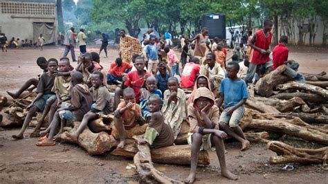 officials rwanda refugees recruited to fight burundi