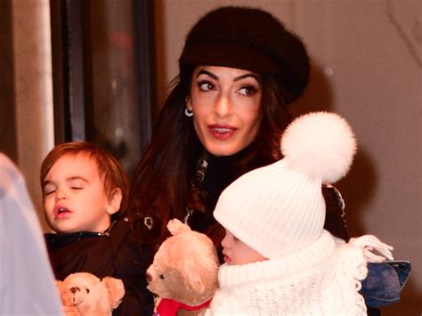 Clooney also mentioned that alexander speaks fluent italian, and asked his son to say 'it's very hot today' in the language. Amal Clooney's Twins Are Perfect Little Versions of Dad ...