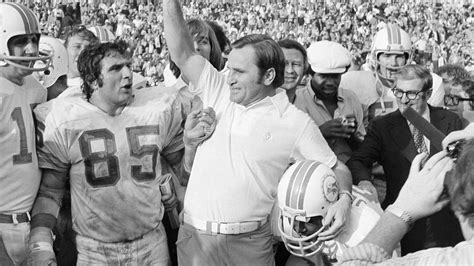 How The 17 0 Perfect Season Dolphins Made Miami Matter As Sports Town Miami Herald