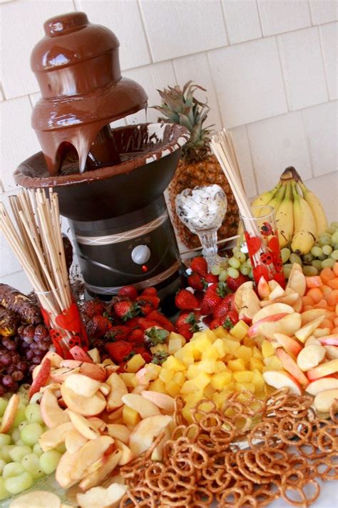 Foto: Pinterest Chocolate Fountain Wedding, Chocolate Fountain Machine