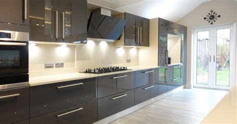 At kitchen warehouse, we have a variety of high gloss kitchens at affordable prices. Contemporary Gloss Grey Kitchen Design from Premier ...