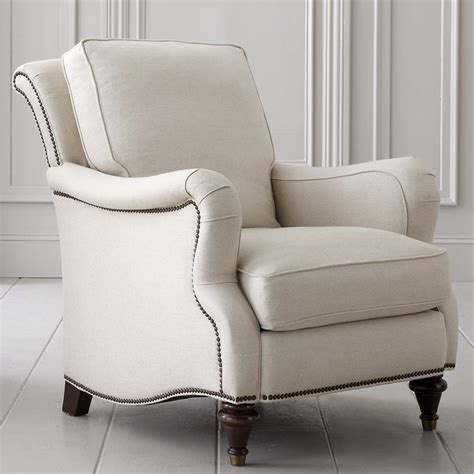 You can choose from a large variety of chairs that will make your guest remember the dinner for a long time to come. Comfortable Accent Chairs You Want to See - HomesFeed