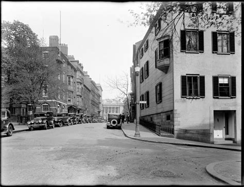 30 Amazing Pics Capture Street Scenes Of Massachusetts In The 1920s