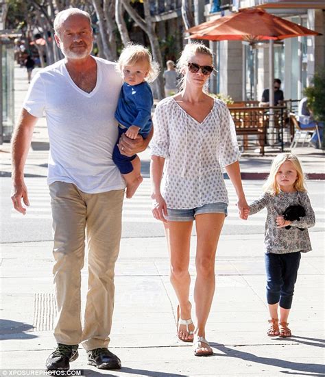 Kelsey Grammer With His Wife Kayte Walsh And Their Children Faith And