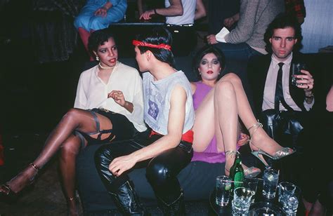 29 Pictures That Show Just How Insane Studio 54 Really Was