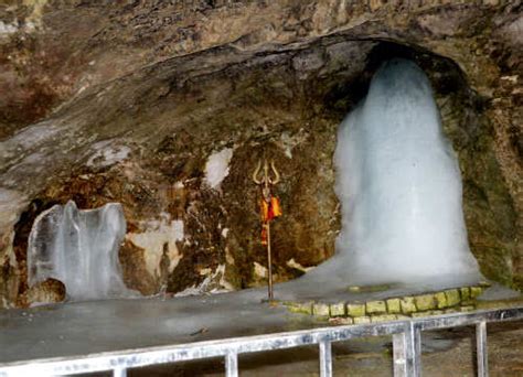 Amarnath Yatra 2018 13 767 Pilgrims Pay Obeisance At The Holy Cave Mumbai Mirror