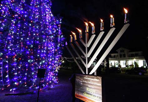 Opinion Hanukkah Isnt ‘jewish Christmas Stop Treating It That Way