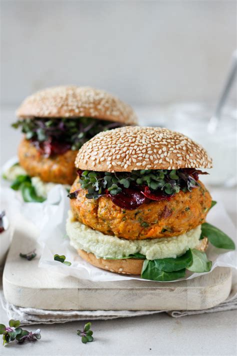 Salzburgmilch emmentaler 45% fett i. Veggie-Burger mit Süßkartoffel-Emmentaler Laibchen ...
