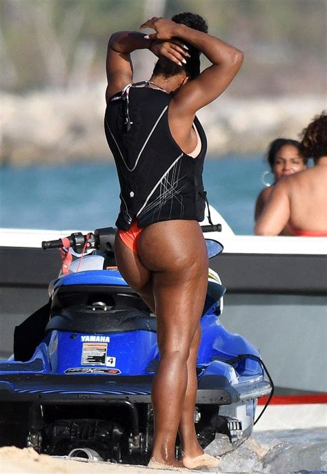 Serena Williams Flaunts Bikini Body In Bahamas Bootymotiontv