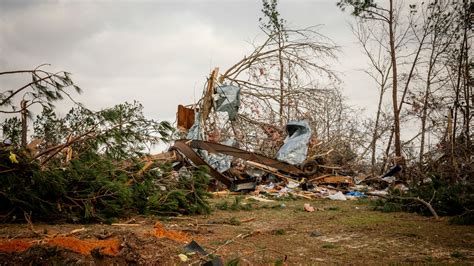 Top 10 best tornado video countdown. Alabama Tornado Updates: 3 Children Are Among 23 Killed by ...