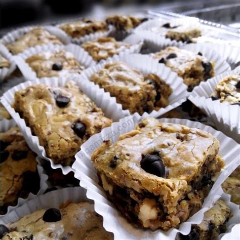 Brownies ni sangat moist kalau tak terlebih bakar. Resepi Brownies Moist Sukatan Cawan : Fudgy Brownies ...
