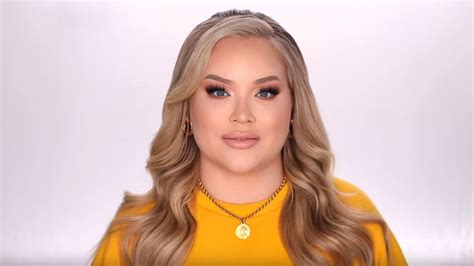 Youtube Make Up Artist Comes Out As Trans After Blackmail Attempt