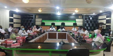 Pantai caruban merupakan salah satu tempat wisata baru di rembang yang belum banyak objek wisata ini buka setiap hari mulai pukul setengah 6 pagi dan baru tutup pada pukul setengah 6 sore. Dua Pantai di Gorontalo Dijadikan Kawasan Geopark - 60dtk.com