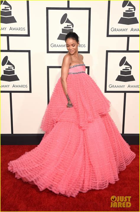 Rihanna And Blue Ivy Carter Share An Adorable Moment At Grammys 2015 Photo 3299667 Beyonce