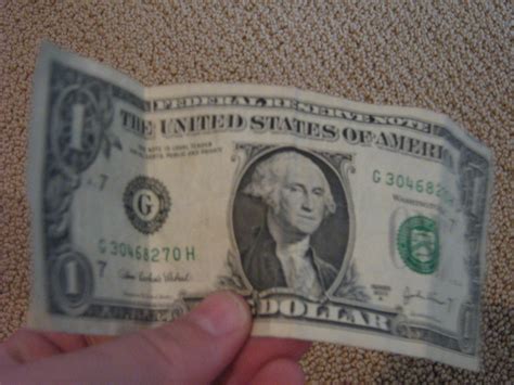 If you look closely, the words usa 50 and a small flag are visible along the thread from both sides of the bill. How to Tell If a Dollar Bill Is Real or Fake : 4 Steps ...